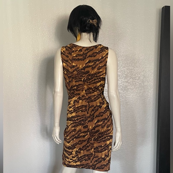 DVF - Picture 3 of 11